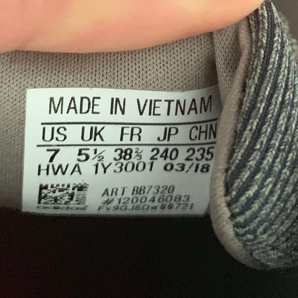 Adidas runners - Picture 2 of 6